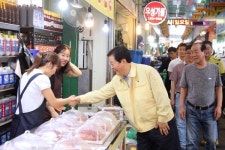 장종태 서구청장, 전통시장 상인 격려