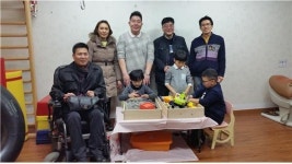 황경아 대전시척수장애인협회장, 성심어린이집 물품 전달
