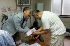 신창면, 경로당 시설점검 및 이·미용권 배부 호응