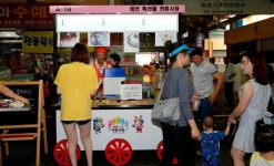 태안군 전통시장. 주말장터 체험과 먹거리 호응