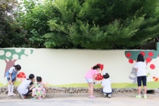 농촌과의 만남, 공감.소통 프로젝트의 작품 KTX 공주역에서 전시