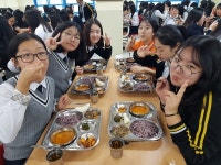 태안여중  한우 맛 체험 행사 펼쳐