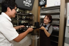 천등산휴게소, 식기 반납 도우미로 고객 소통 강화
