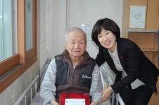 강윤진 대전보훈청장, 대전보훈요양원 입소 국가유공자 위문