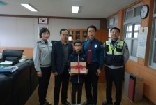 공주경찰서, 선행 어린이 직접 찾아가 칭찬과 격려