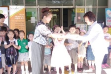 위키어린이집, 유천2동에 후원물품 162점 전달