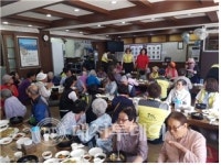 오정동 굴세상 굴국밥전문식당, 효인주야간노인복지센터 어르신 식사 제공