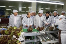 이낙연 국무총리, 깻잎 주산지 생산 유통현장 금산 방문