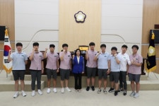 동구의회, 대성고 정치 지망생과 정치 토론