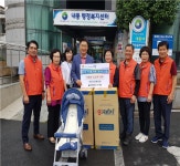 유등노인복지관, 내동행정복지센터에 엄마와 아기 위한 유모차 전달