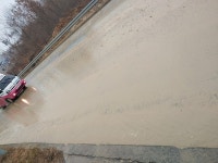 서산시 음암면 농지조성 현장 진출입로 흙 범벅