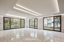 이건창호, 고급 빌라 자재로 인기