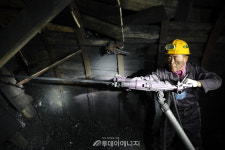 김규환 석탄공사 신임사장, 직접 막장 석탄 채취·현장 안전점검 강행
