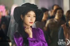 의 장만월 사장