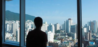 산과 바다로 ‘직퇴’ 할 수 있는 워케이션 숙소 추천