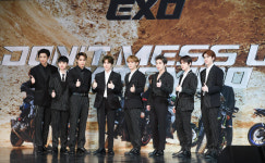 엑소, 첸백시 분쟁에도 7월 10일 완전체로 컴백