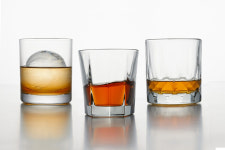 다 같은 갈색이 아니에요, 지금 가장 핫한 위스키 핵심 키워드 8