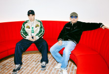 NIDO Hope (니도 호프) | 제이홉 & 니고 인터뷰: 과거와 미래가 공존하는 HUMAN HOPE