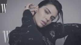 켄달 제너의 매력적인 육성을 담은 더블유 코리아 9월호 커버 영상 공개.