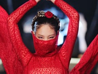 돌아온 블랙핑크의 헤어 메이크업 파헤치기