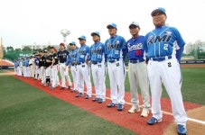 ‘프로야구 전설’ 한은회와 ‘연예인 최강’ 조마조마 맞대결