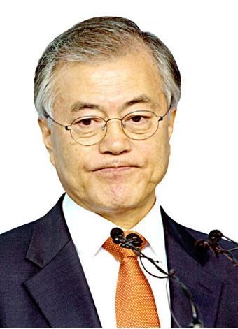 정청래, 노무현 묘역 참배 후 문재인 예방…미래 다짐과 존경심을 보여준 행동