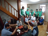여수시 한려동 새마을지도자협의회 초복맞이 경로당 어르신 방문