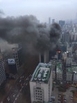 [속보] 강남 역삼동 신축건물 공사장 화재 발생, '엄청난 연기'