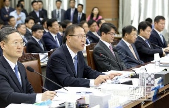 답변하는 박성재 고검장.'법제사법위원회의  서울고등검찰청에 대한 국정감사'