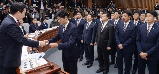 법제사법위원회, 김건희 여사와 모친에 동행명령장 발부 결정에 논란 여전