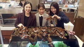 롯데백화점 센텀시티점 “크리스마스 파티, 랍스터로 해보세요”