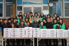 금산 금성면 새마을지도자협, 경로당에 떡국떡 전달. 