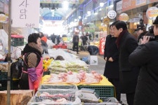 이춘희 세종시장 전통시장 방문 민생 탐방 