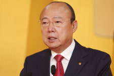 한화그룹 먹구름 속에도 태양광 사업 아낌없는 투자 왜?