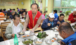 부산우정청 남부산우체국, 삼겹살 특식데이 행사 열어