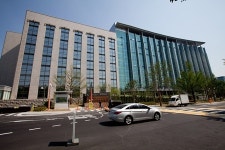 여야 3당 1호 법안 감감무소식 왜?  