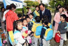 김석준 교육감, ‘제3회 어린이집 행복나눔장터’ 참석