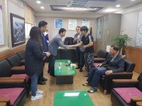 영덕군 축산면사무소 직원들, 주민 출산의 기쁨 함께 나눠