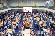 삼성중공업 거제조선소, 지역사회와 함께 `2018 행복나눔 김치데이 행사 열어