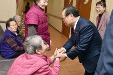 4년 전 약속 잊지 않은 오거돈 부산시장