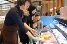 신세계센텀시티 “올 연말에는 신선한 씨푸드로 홈파티 하세요”