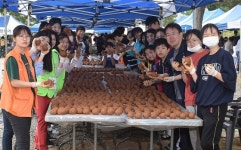 달서구, 대명천 개선 위한 EM흙공 만들기 행사 개최