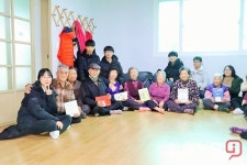 여주 강천면 어르신들 “내 이야기를 그림책으로 만들었다고?”