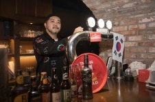 리버풀 팬들의 성지 봉황당 탄생 스토리