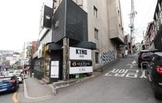 코로나19로 주목받는 그들만의 클럽, 주점, 호빠 그리고 찜방