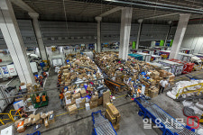 가득 쌓인 택배들