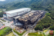 폭격당한듯한 쿠팡 덕평물류센터