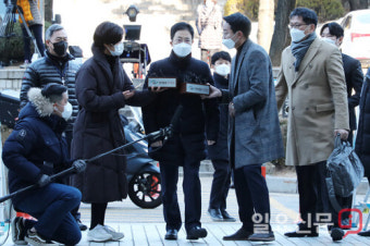'고발사주' 손준성, 두번째 영장심사 출석