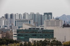 국방부별관매점 | 윤석열에 호소한 국방부 매점 주인…"쫓겨날 위기"
