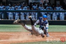 결승전에서 맞붙은 자양중학교와 잠신중학교